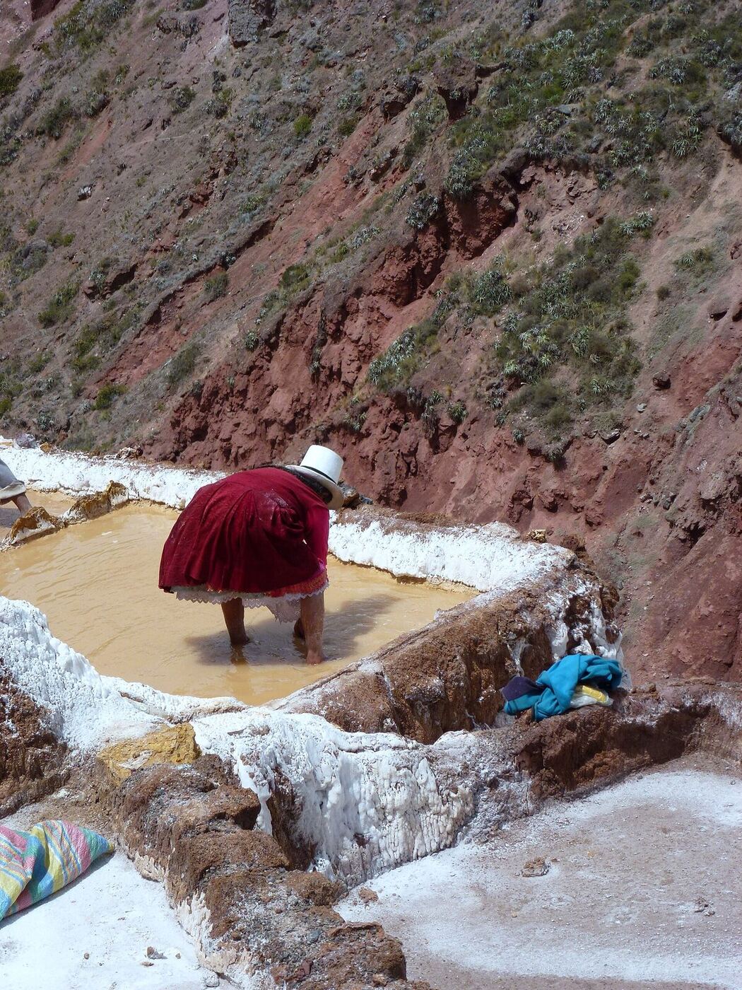 Las pozas de Maras se siguen trabajando por familias del pueblo, como desde hace siglos.
